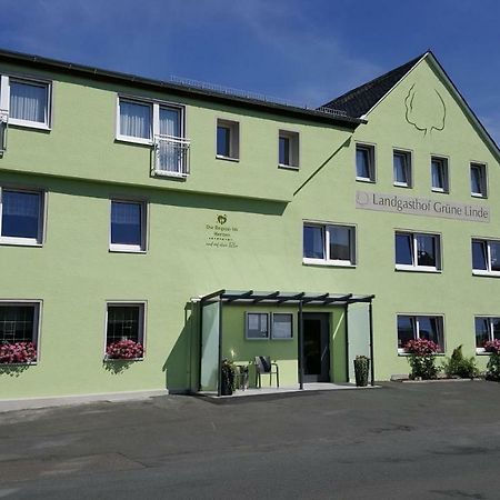 Landgasthof Gruene Linde Bagian luar foto