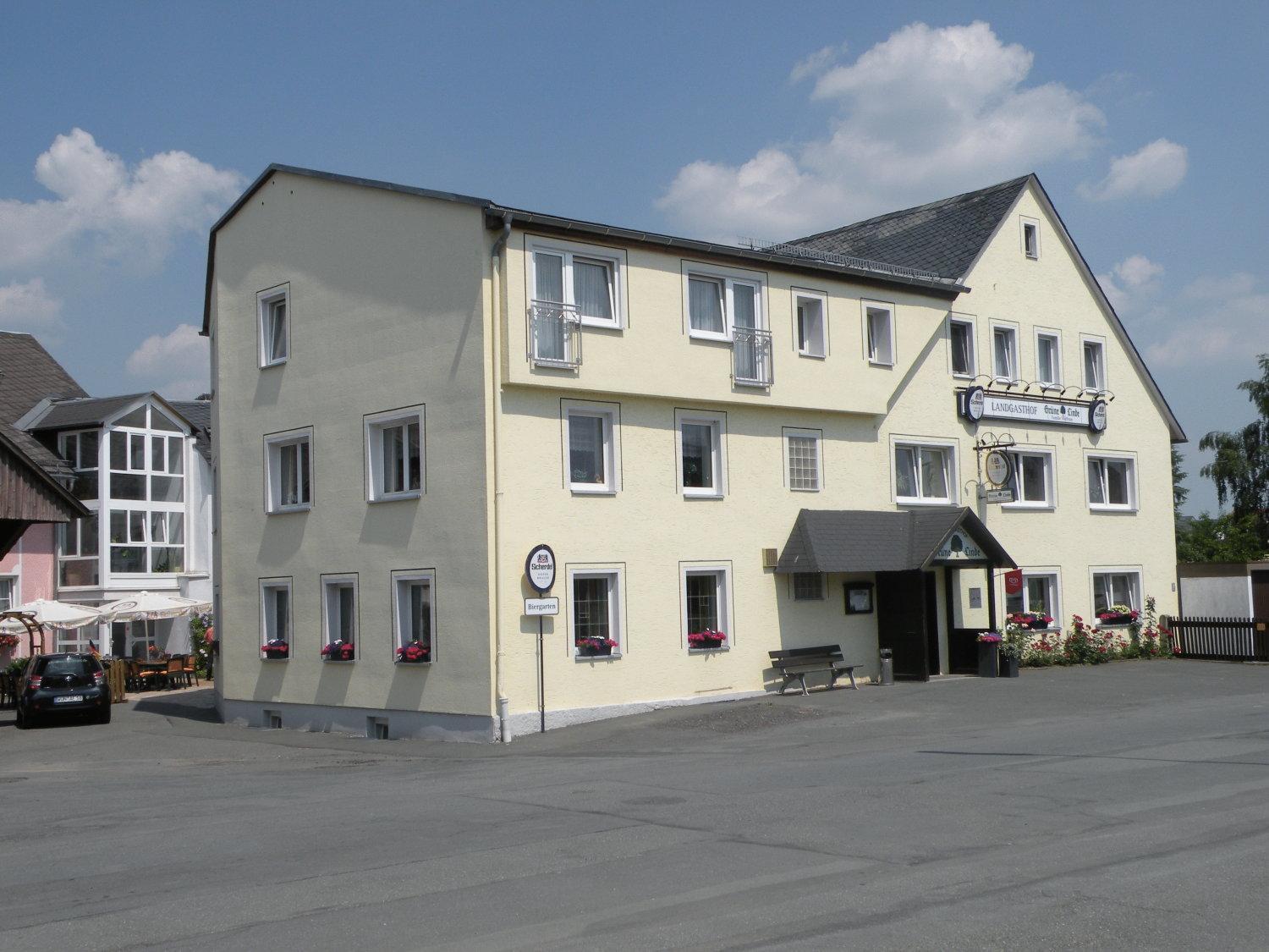 Landgasthof Gruene Linde Bagian luar foto