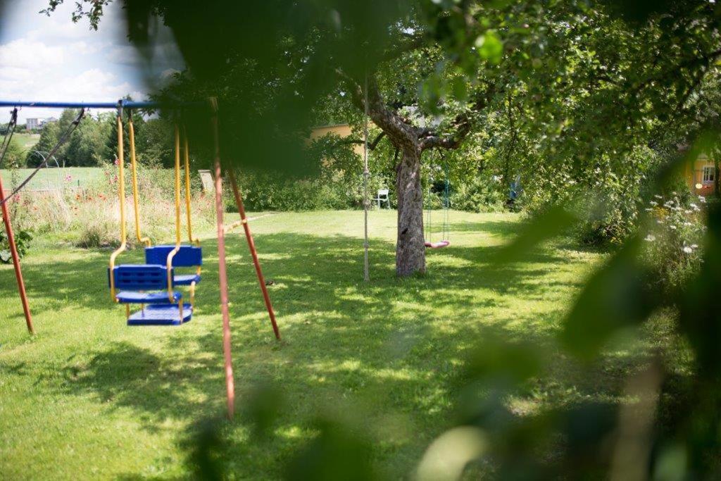 Landgasthof Gruene Linde Bagian luar foto